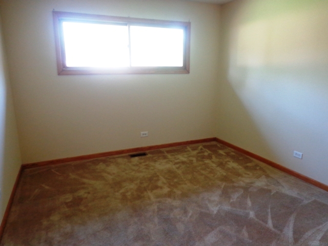 14451 South Ridgeway Midlothian, IL 60445 - Photo 9 of 14