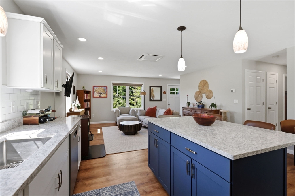 12 Cliff Street Worcester, MA 01607 - Photo 22 of 42