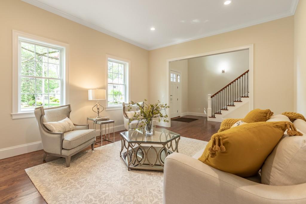30 Stillman Road Lynnfield, MA 01940 - Photo 8 of 36 Gallery Image 8