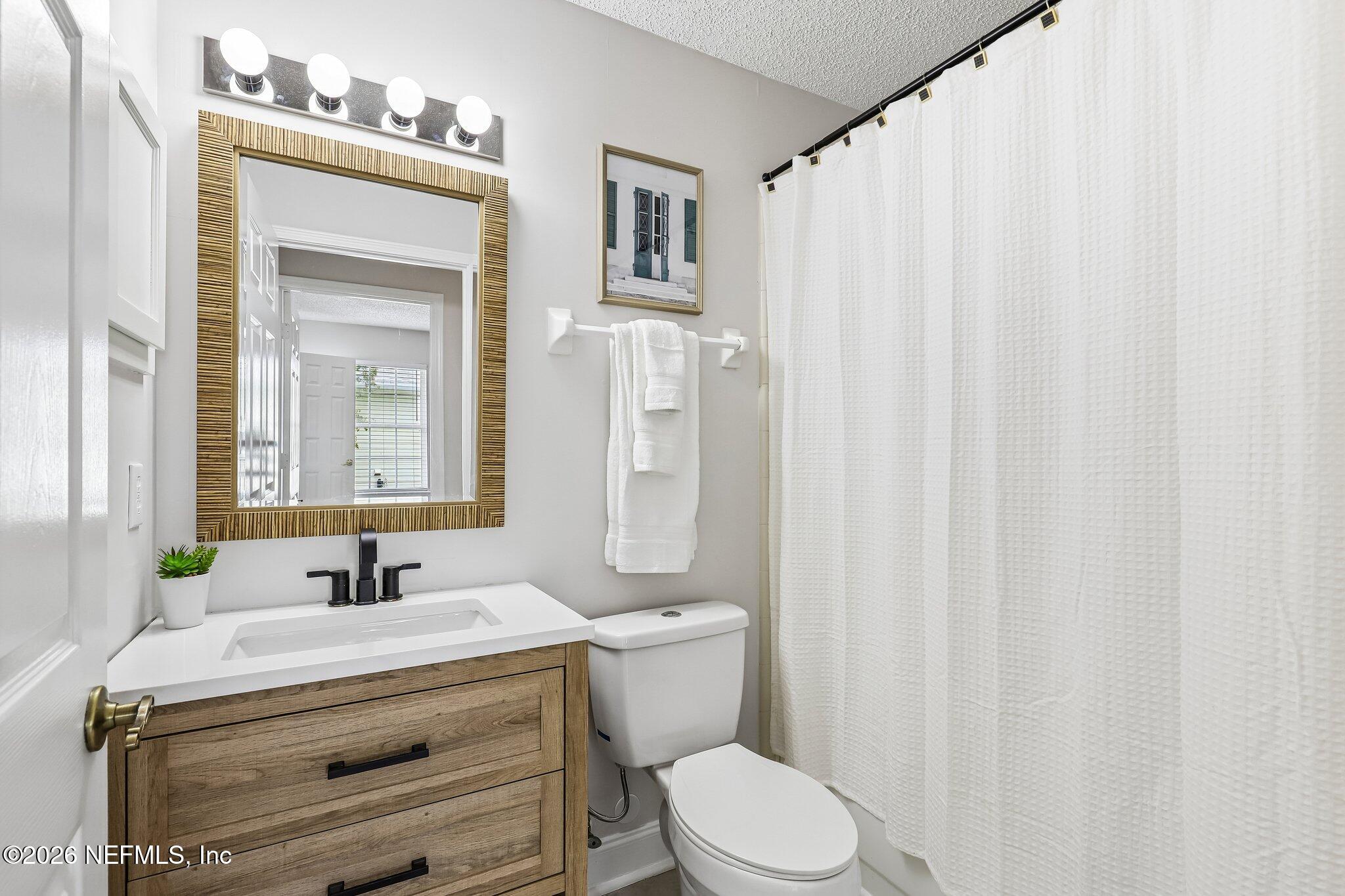 7180 Ridgeglen Court Jacksonville, FL 32216 - Photo 10 of 53 Second Bathroom