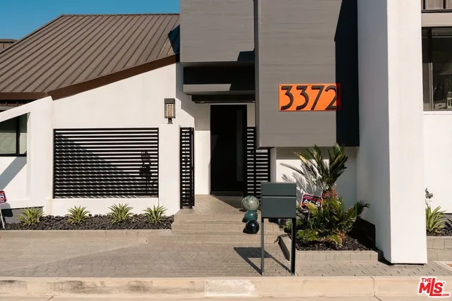 $3,750,000 | 3372 Longridge Terrace, Sherman Oaks, CA 91423