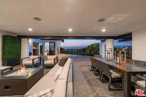 $3,750,000 | 3372 Longridge Terrace, Sherman Oaks, CA 91423