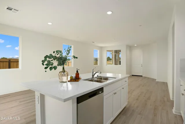 $479,990 | 3704 Camino Mia Court, Rosamond, CA 93560