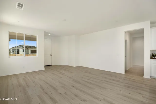 $479,990 | 3704 Camino Mia Court, Rosamond, CA 93560