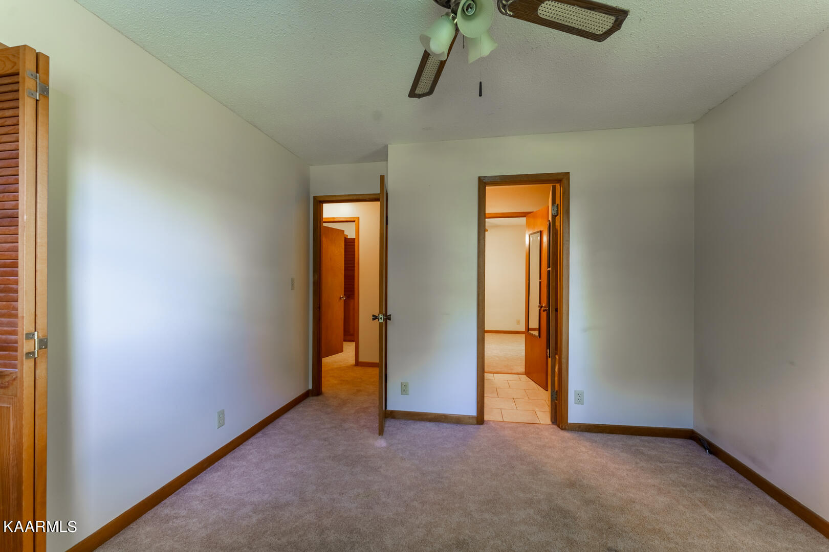 813 Catlett Road Sevierville, TN 37862 - Photo 5 of 20 _DSC7870-HDR