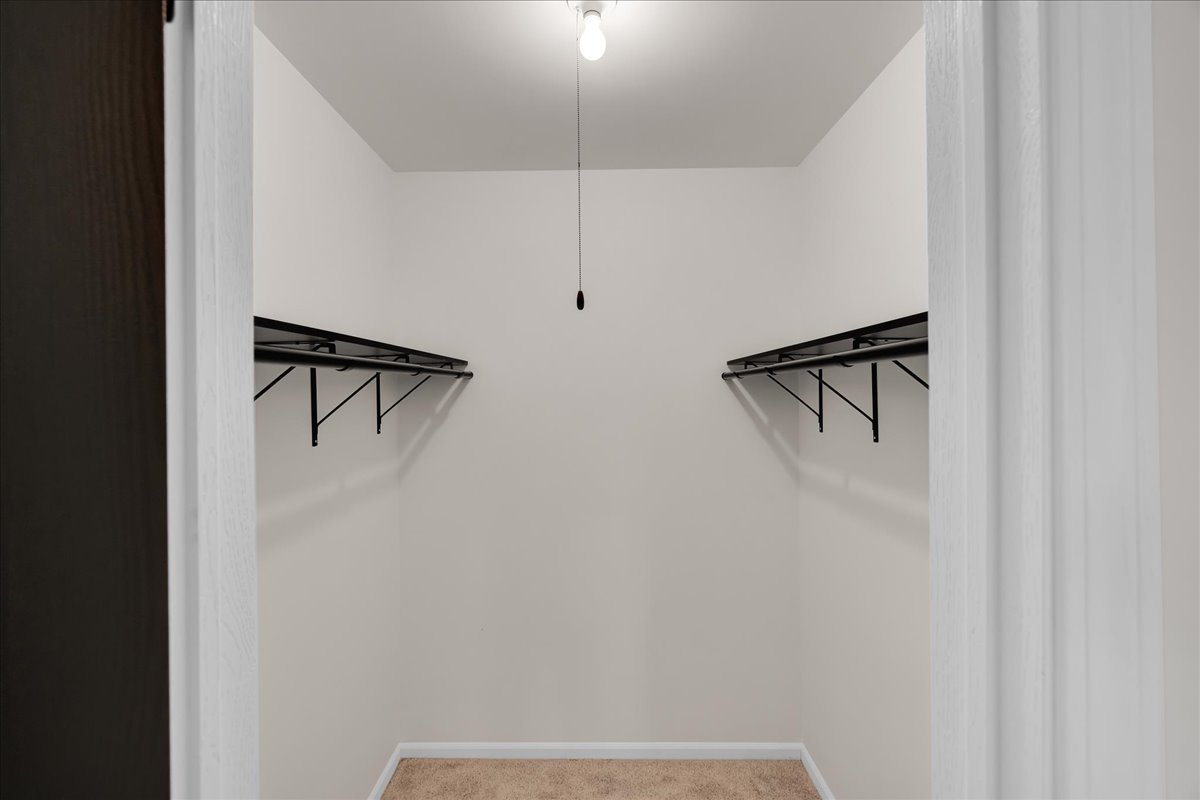 1785 Grosvenor Circle, Unit A Wheaton, IL 60189 - Photo 33 of 37 a view of small space