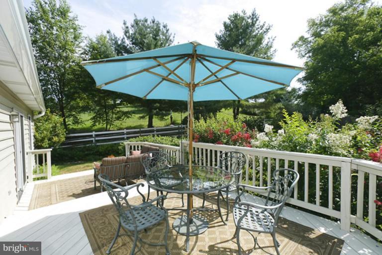 5161 Beaverbrook Road Columbia, MD 21044 - Photo 28 of 30 Deck