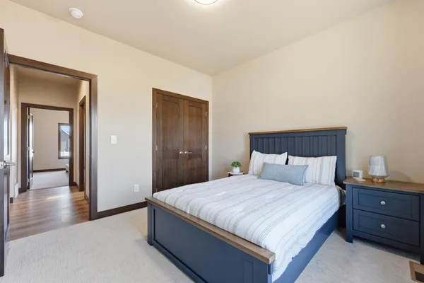 $900,000 | 4257 Pine Parkway South, Fargo, ND 58104