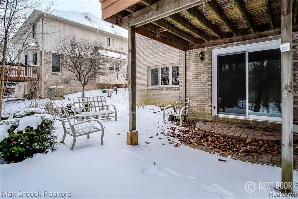 519 Misty Brook Lane Rochester Hills, MI 48307 - Photo 8 of 54