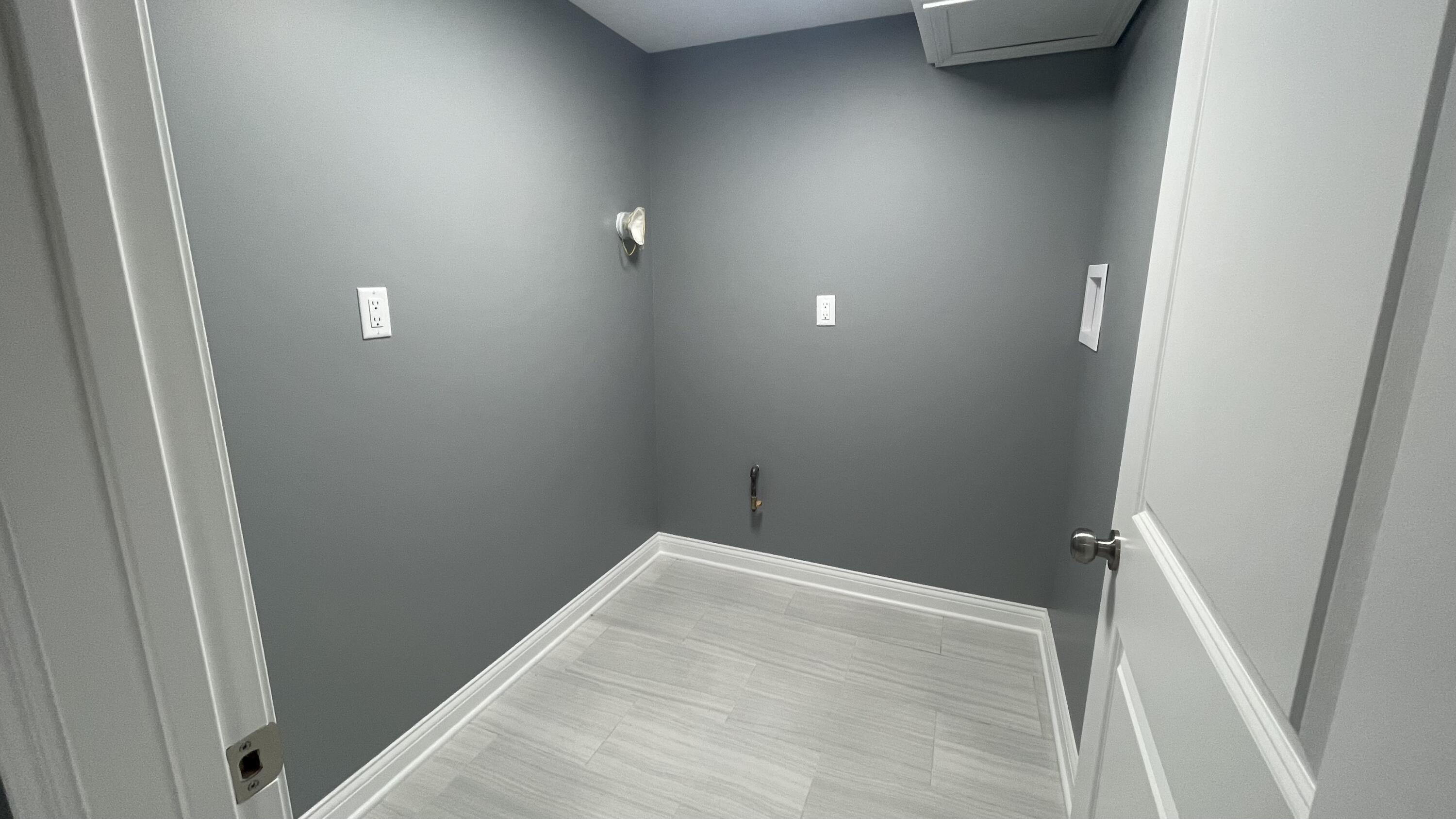 3362 Virginia Street Gary, IN 46409 - Photo 23 of 29 a view of a hallway