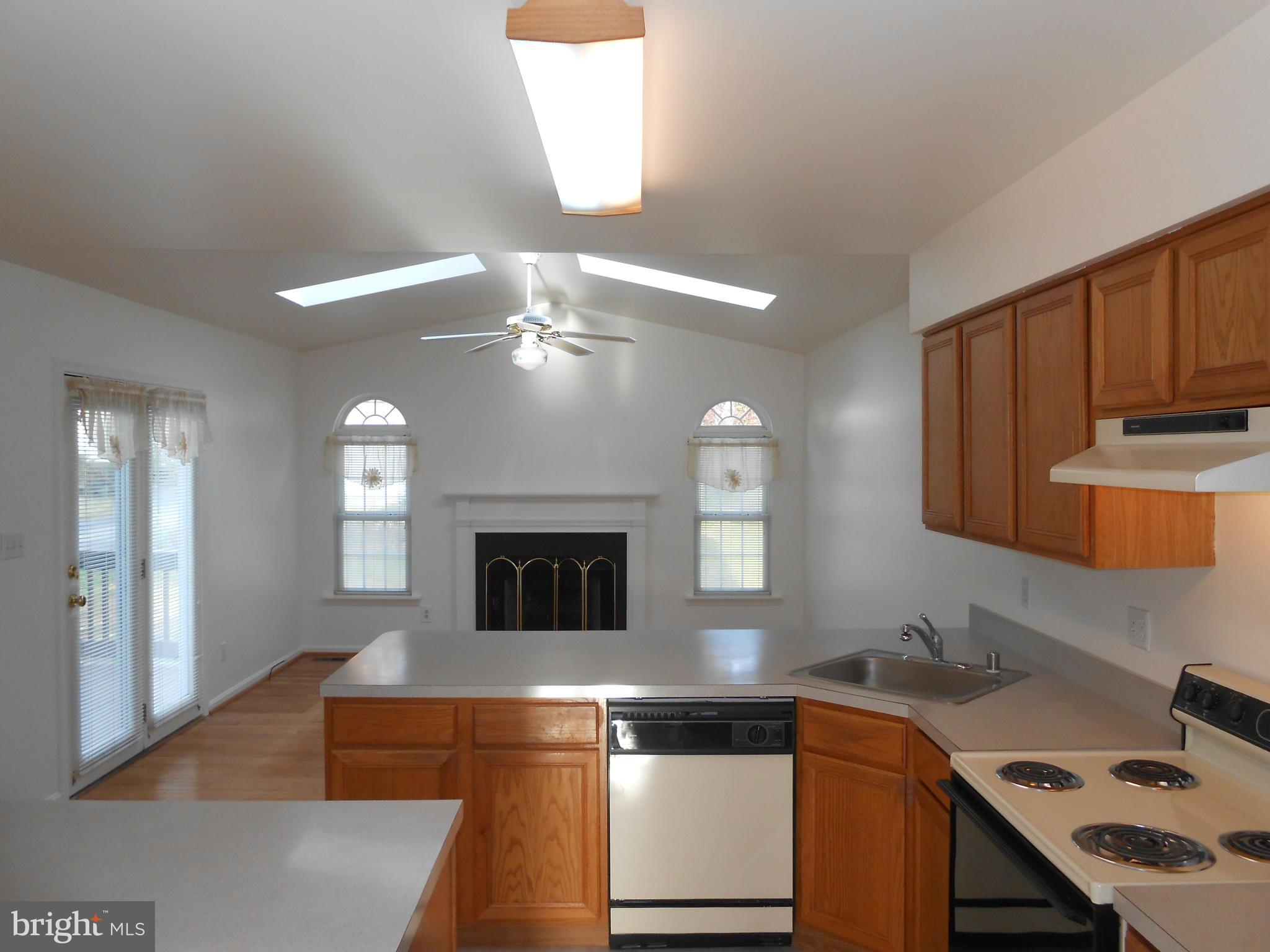 9 Ryan Frost Way Baltimore, MD 21221 - Photo 4 of 23 Kitchen
