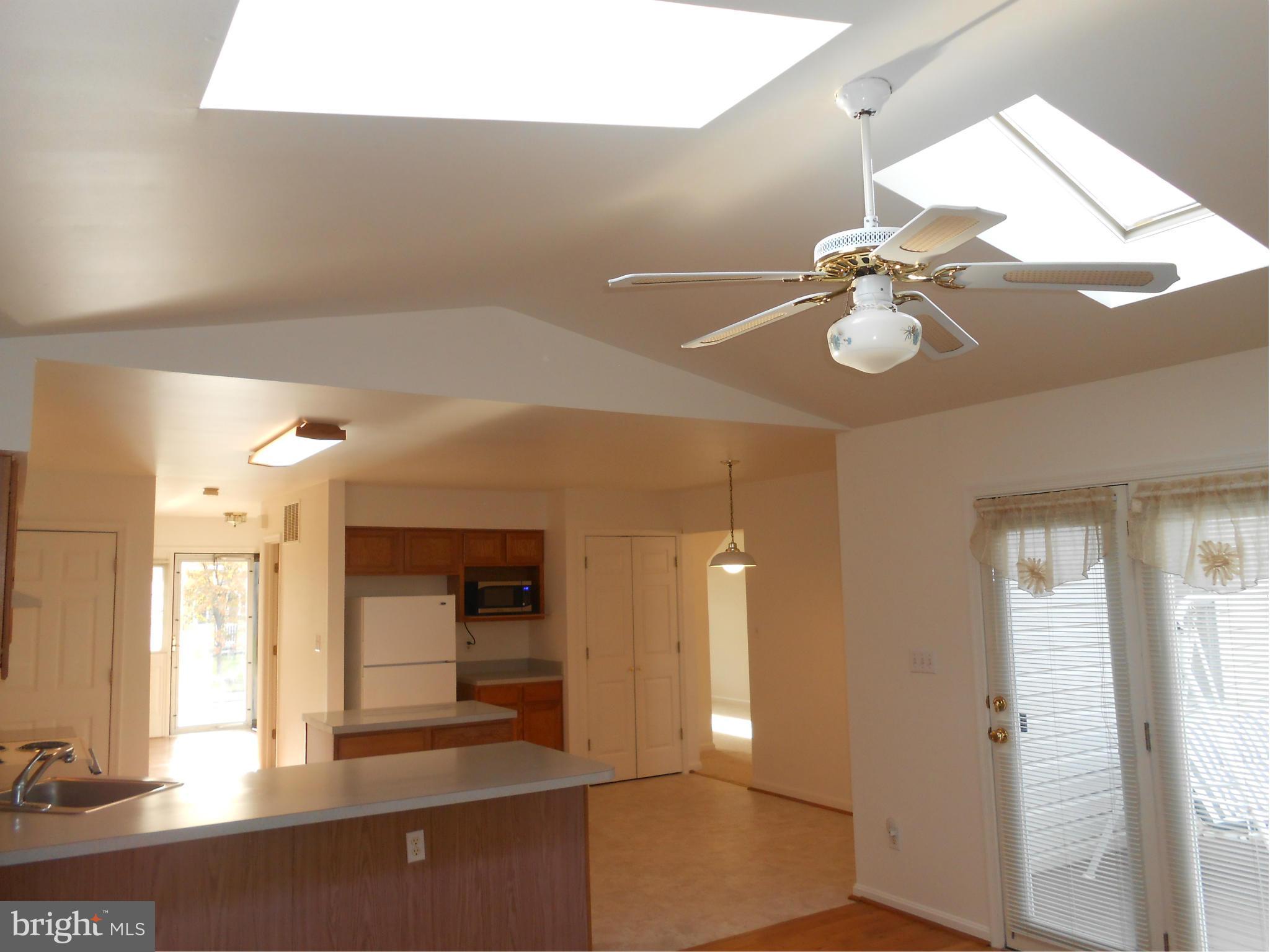 9 Ryan Frost Way Baltimore, MD 21221 - Photo 6 of 23 Interior (General)