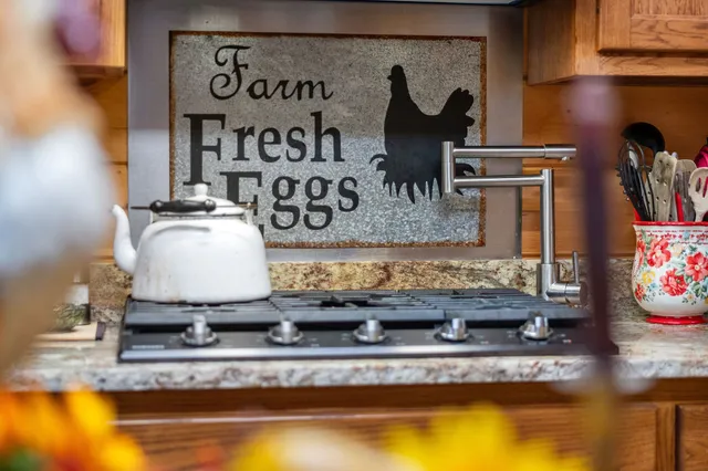 $1,249,900 | 1062 Wilder Highway, Alpine, TN 38543