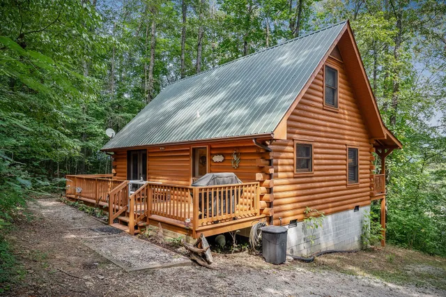 $1,249,900 | 1062 Wilder Highway, Alpine, TN 38543