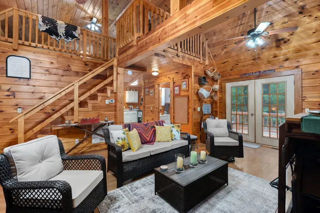 $1,249,900 | 1062 Wilder Highway, Alpine, TN 38543