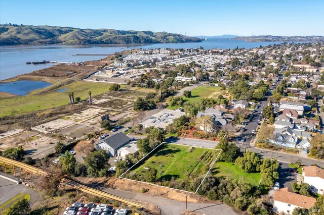 $670,000 | 800 East 7th Street, Benicia, CA 94510