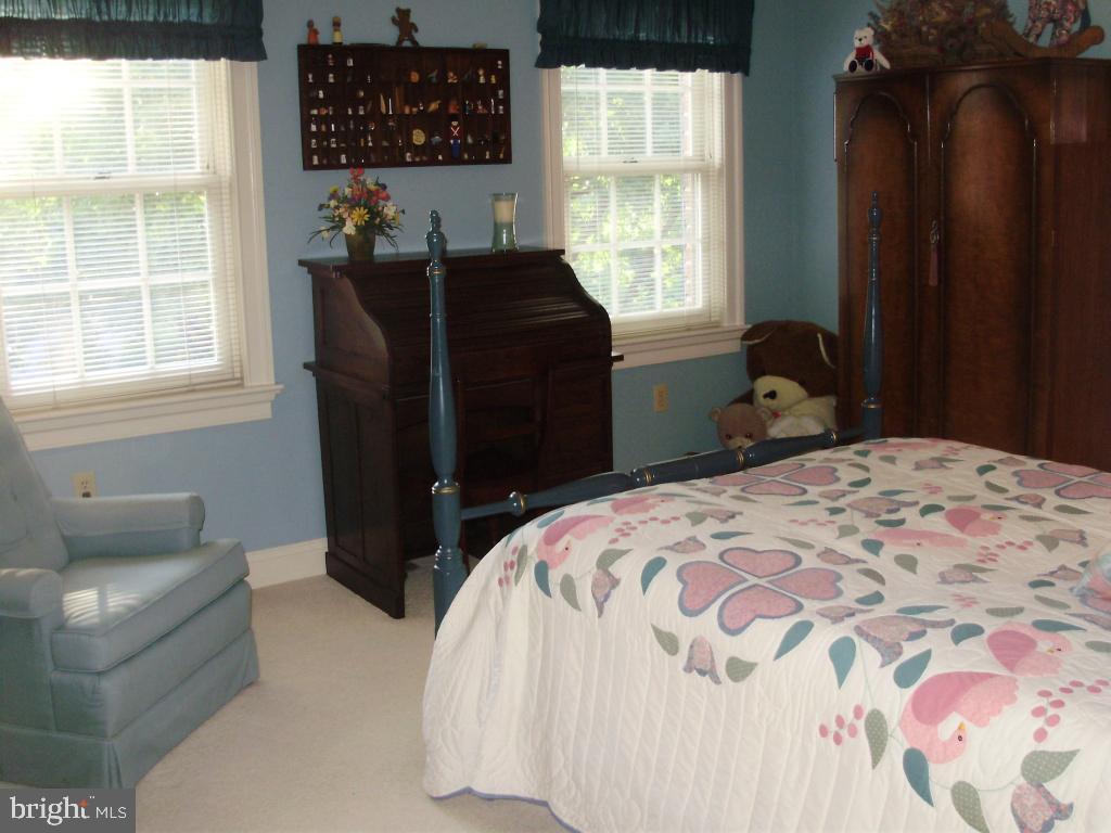 1122 Oakmont Drive Lancaster, PA 17601 - Photo 12 of 17