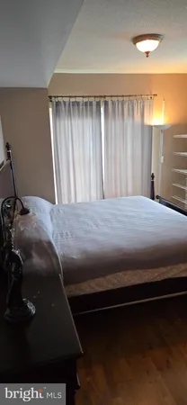 $2,600 | 717 South Christopher Columbus Boulevard, Unit 1505, Philadelphia, PA 19147