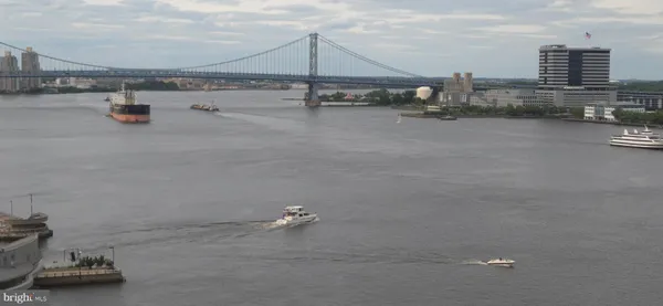 $2,600 | 717 South Christopher Columbus Boulevard, Unit 1505, Philadelphia, PA 19147