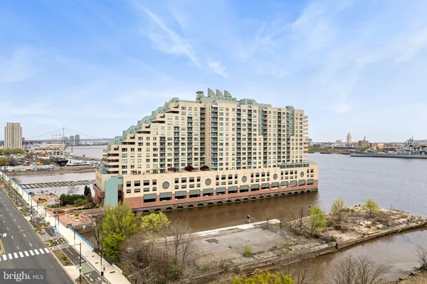 $2,600 | 717 South Christopher Columbus Boulevard, Unit 1505, Philadelphia, PA 19147