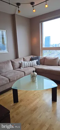 $2,600 | 717 South Christopher Columbus Boulevard, Unit 1505, Philadelphia, PA 19147