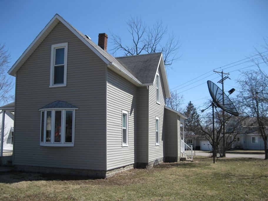 717 Winchester Street Decatur, IN 46733 - Photo 2 of 24