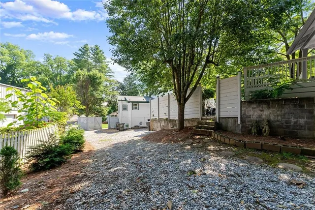 $1,975,000 | 168 West Main Street, Dahlonega, GA 30533