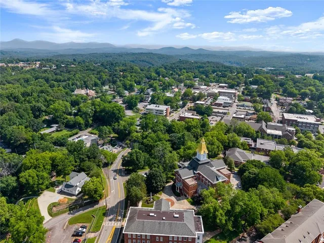 $1,975,000 | 168 West Main Street, Dahlonega, GA 30533