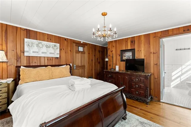 $1,975,000 | 168 West Main Street, Dahlonega, GA 30533