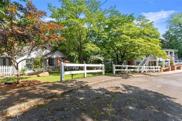 $1,975,000 | 168 West Main Street, Dahlonega, GA 30533