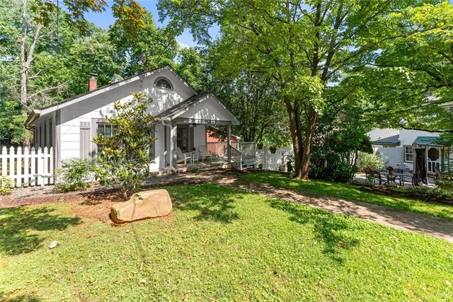 $1,975,000 | 168 West Main Street, Dahlonega, GA 30533