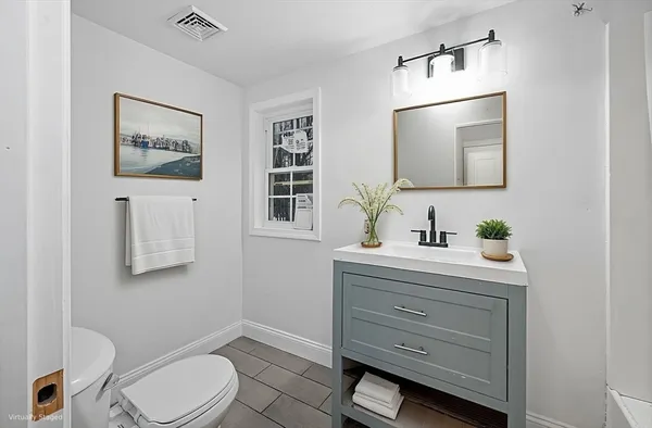 $575,000 | 198 Uxbridge Road, Sutton, MA 01590