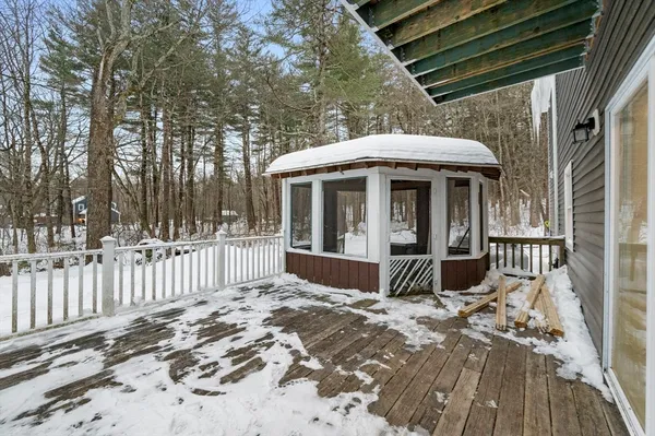 $575,000 | 198 Uxbridge Road, Sutton, MA 01590