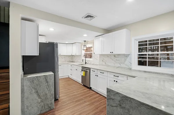 $575,000 | 198 Uxbridge Road, Sutton, MA 01590