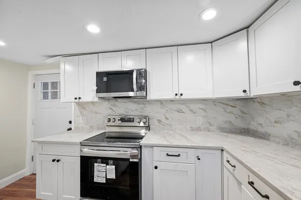 $575,000 | 198 Uxbridge Road, Sutton, MA 01590