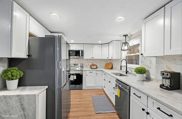 $575,000 | 198 Uxbridge Road, Sutton, MA 01590