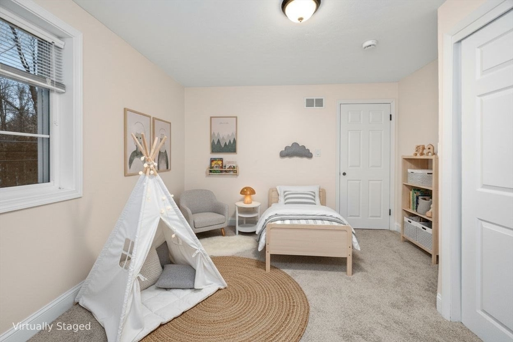 198 Uxbridge Road Sutton, MA 01590 - Photo 10 of 38