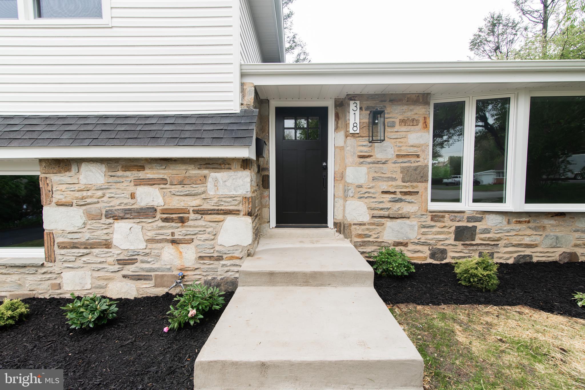 318 Old Farm Road Wyncote, PA 19095 - Photo 4 of 48