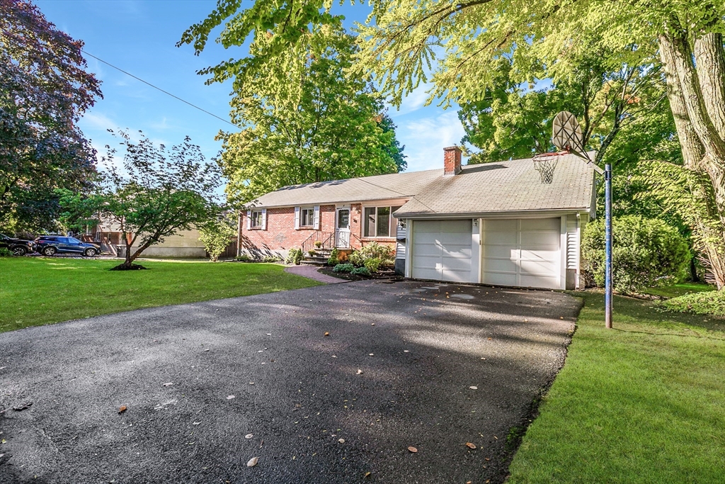 8 Waveney Road Framingham, MA 01701 - Photo 2 of 30 Gallery Image 2