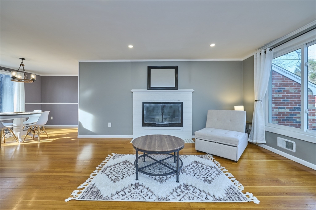 8 Waveney Road Framingham, MA 01701 - Photo 3 of 30 Gallery Image 3