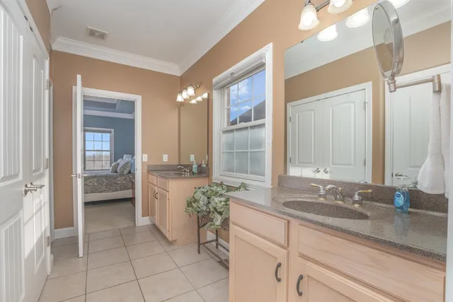 $489,900 | 20726 Augusta Drive, Lawrenceburg, IN 47025