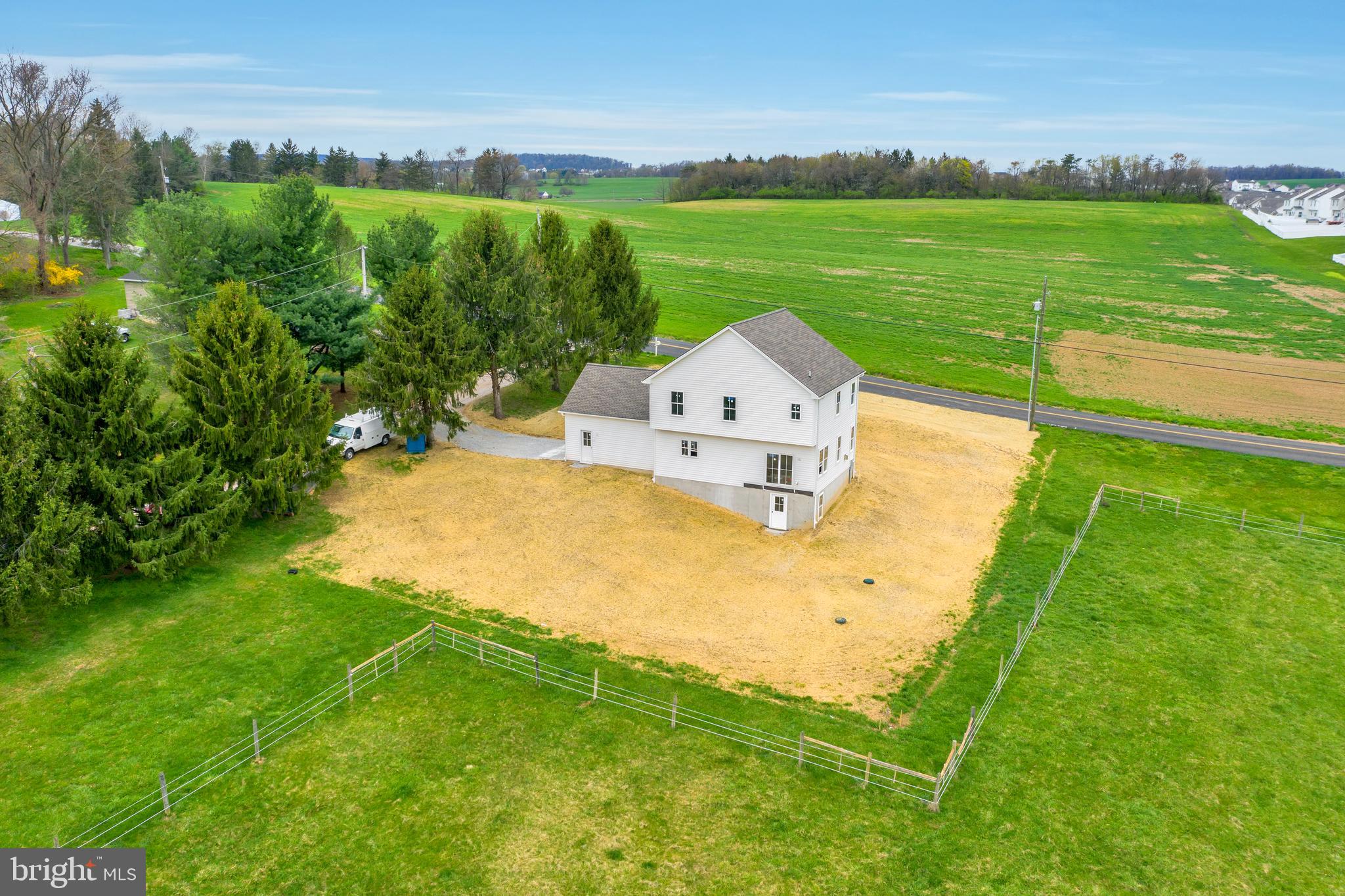 1305 Grandview Road Spring Grove, PA 17362 - Photo 3 of 6 Gallery Image 3