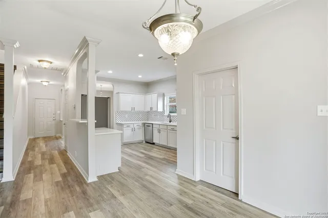 $2,150 | 8714 Tioga Pass, Helotes, TX 78023