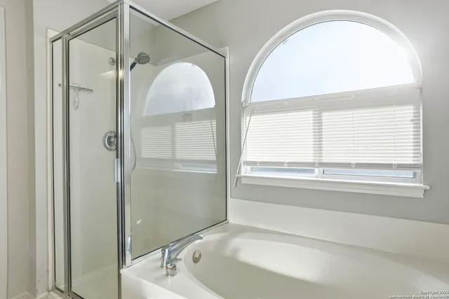 $2,150 | 8714 Tioga Pass, Helotes, TX 78023