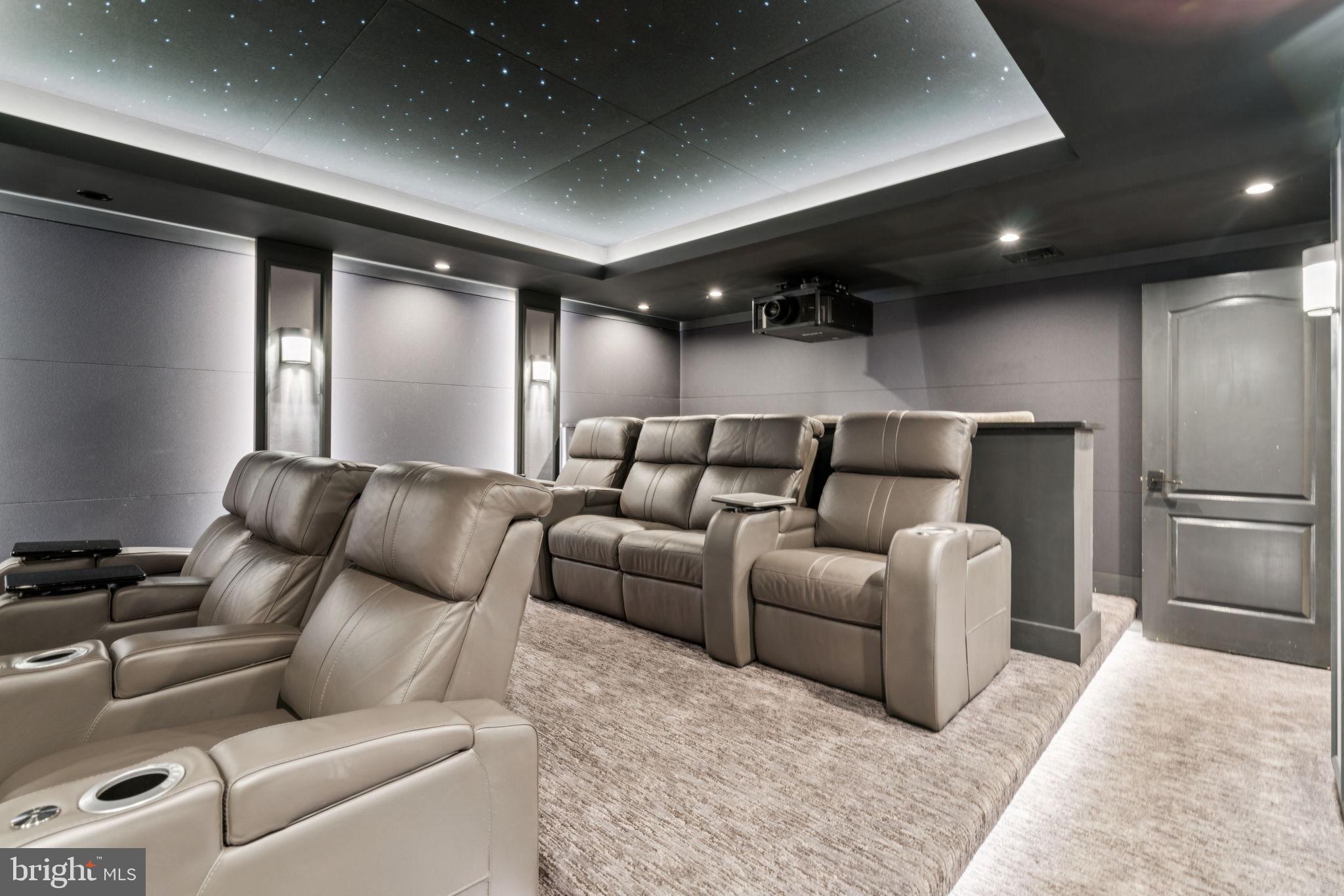 801 South Penn Oak Road Lower Gwynedd, PA 19002 - Photo 90 of 114 a living room with furniture