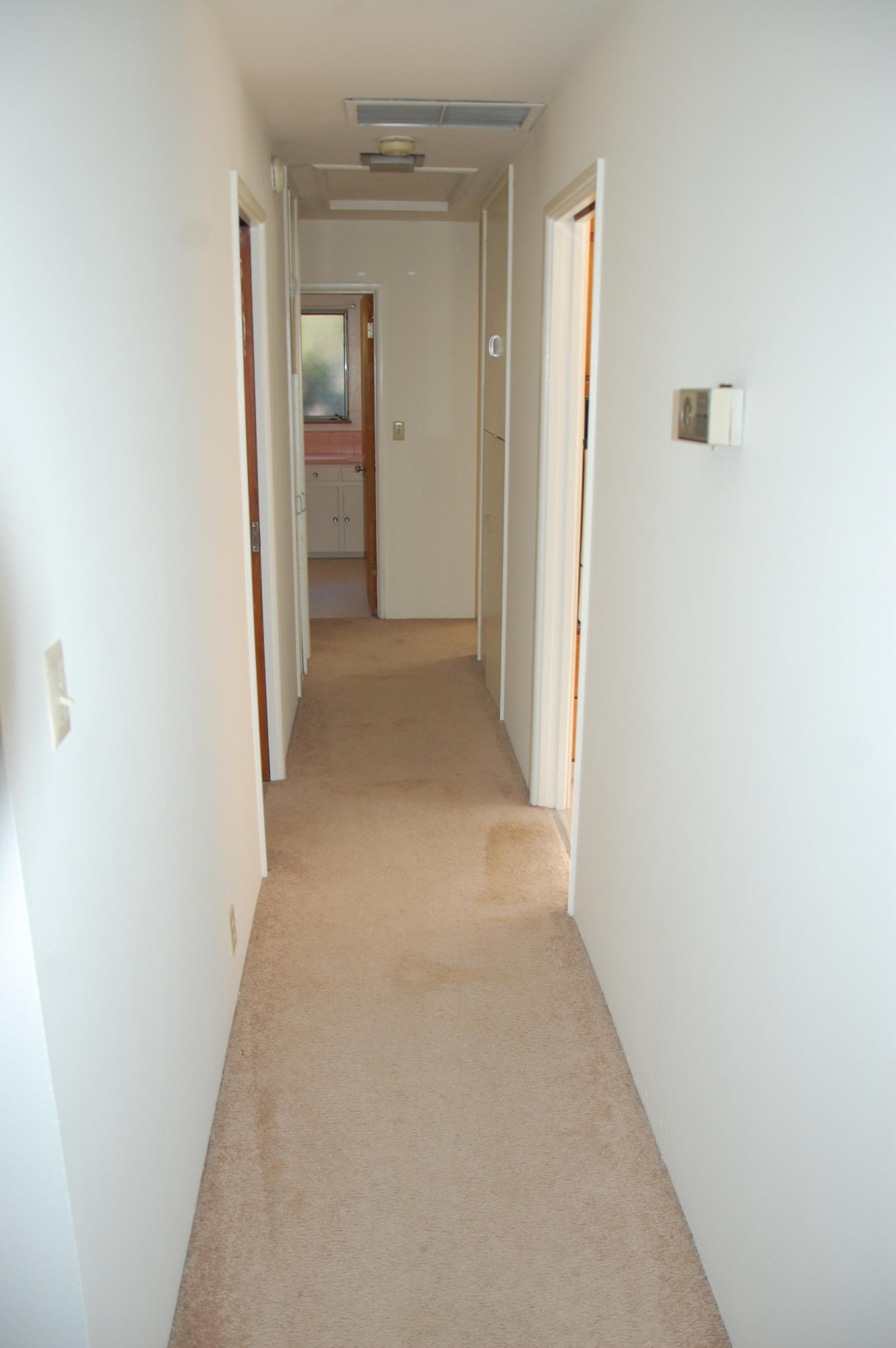 3933 Foothill Road Santa Barbara, CA 93110 - Photo 11 of 28 a view of a hallway