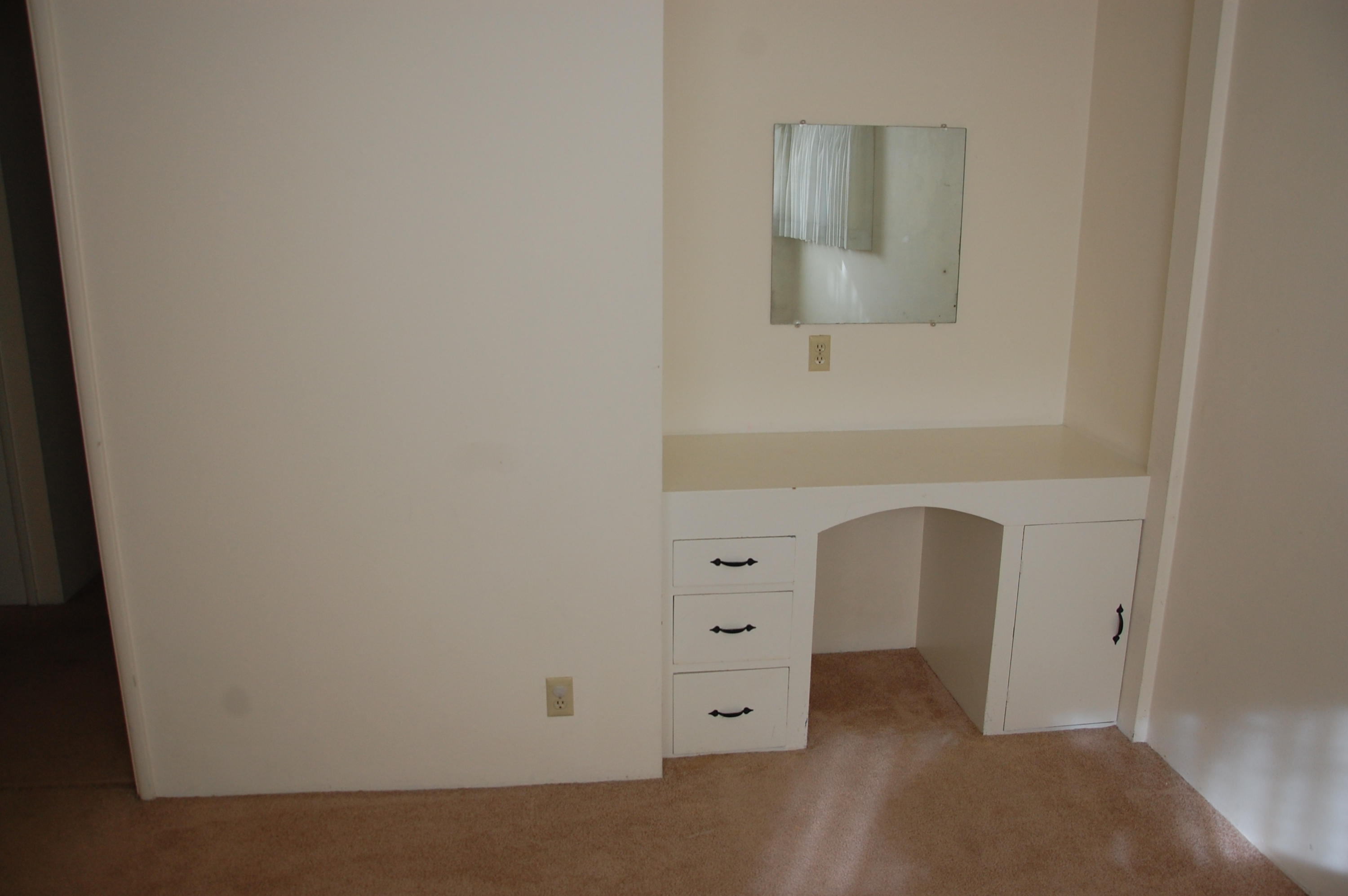 3933 Foothill Road Santa Barbara, CA 93110 - Photo 20 of 28 view of an empty room
