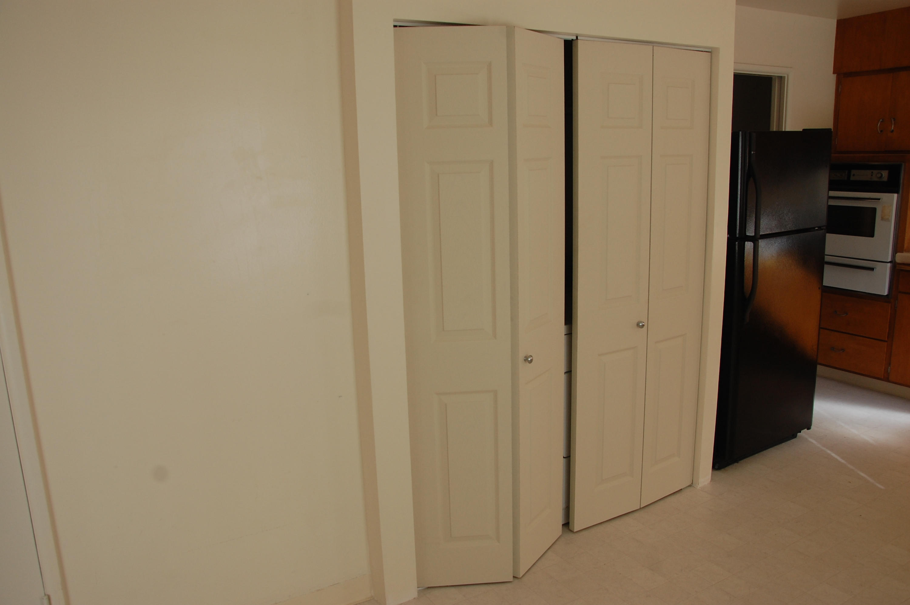 3933 Foothill Road Santa Barbara, CA 93110 - Photo 22 of 28 a view of a bathroom
