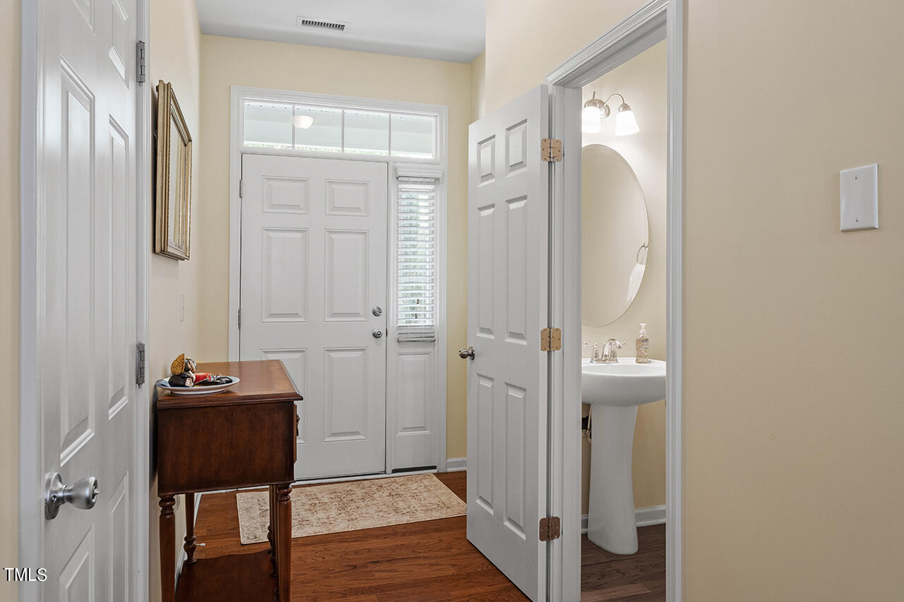 14328 Foxcroft Road Raleigh, NC 27614 - Photo 4 of 34 14328 Foxcroft Road_08