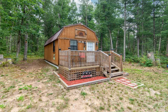 $89,900 | 8532 West 1st Street, Idlewild, MI 49642